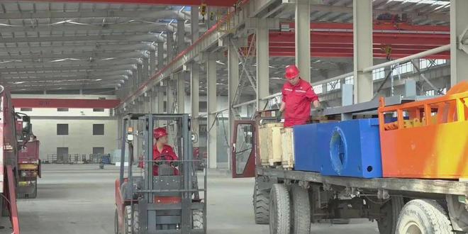 买球网站：镇平：项目建设加速度企业生产铆足劲(图1)