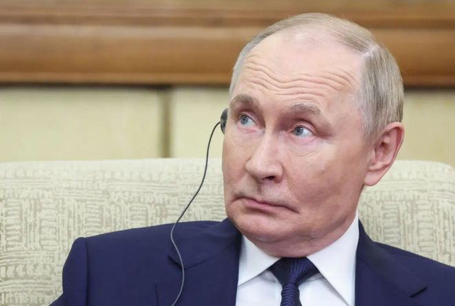 买球的app:特朗普长文贺93俄无人机袭乌西土总统：普京和泽连斯基都未准备好面谈狼叔看世界(图4)