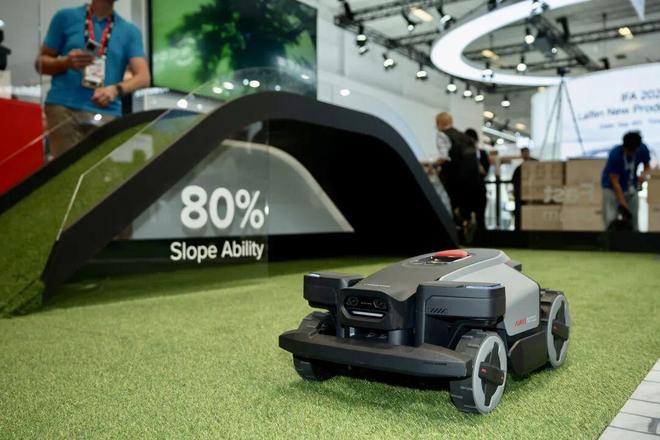 从扫地机到割草机：石头的「功夫」藏在技术与极致体验里