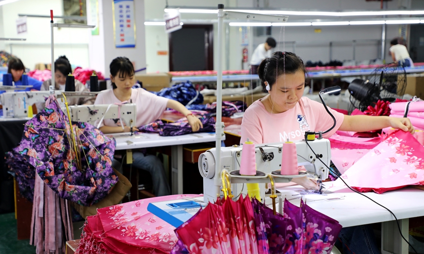 贵州桐梓：企业“双节”不打烊赶制订单生产忙