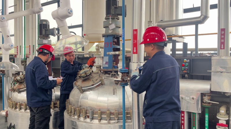 湖南攸县:以服务破难题以链条聚新材(图4)