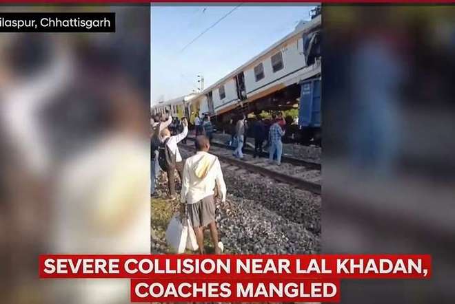 又撞了!印度一客运列车撞上货运列车后叠到一起已有20余人遇难(图7)