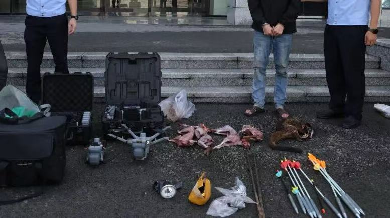 无人机投放金属箭猎捕野生动物“高科技狩猎”存在哪些风险？(图2)