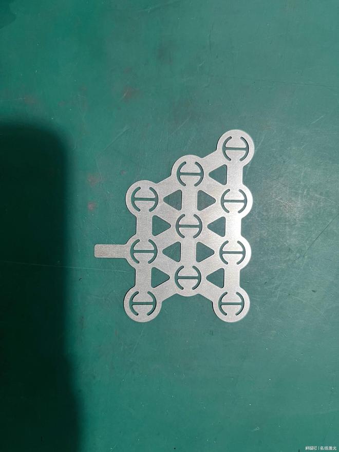 激光切割设备优选江苏名扬超快切割热管切孔自动技术领