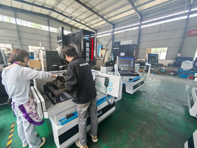 买球网站：十堰中走丝线切割：产能、精度、适配性三维行业透视(图3)