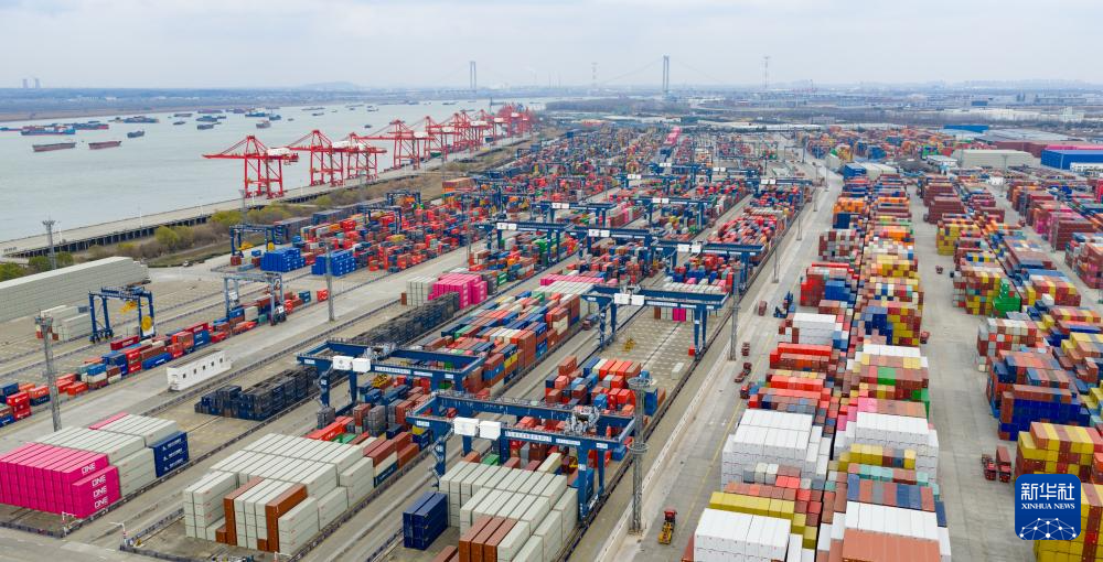 十大买球平台：奋力冲刺“全年红”(图9)