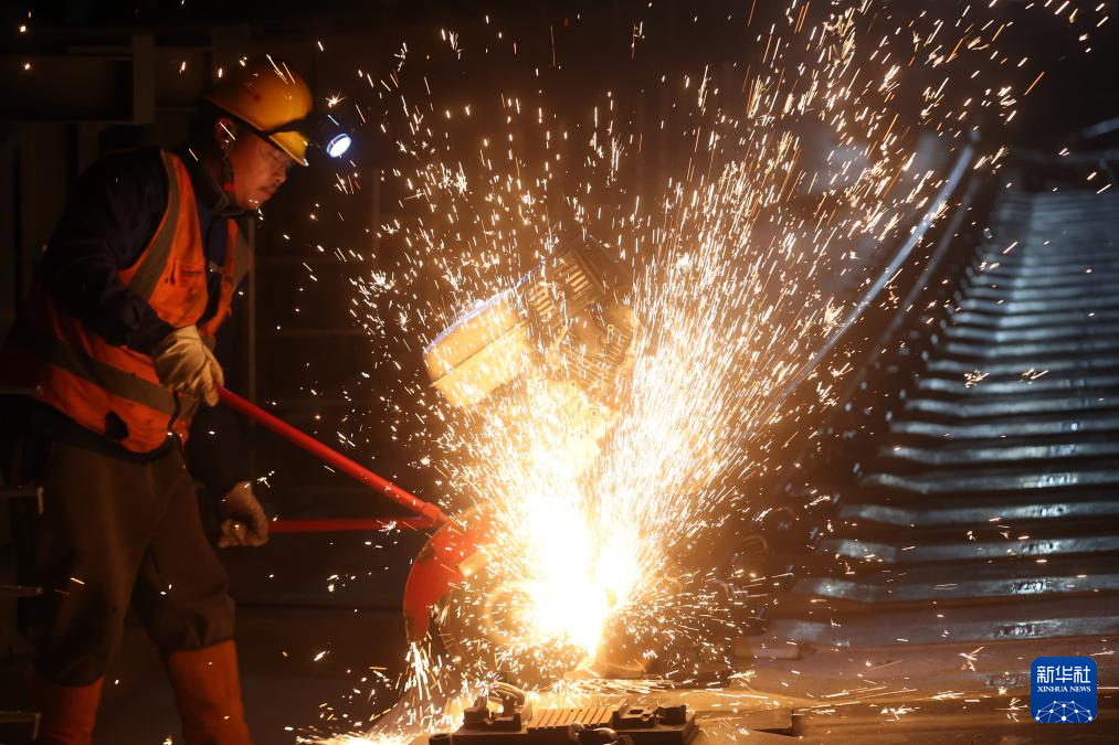 十大买球平台：奋力冲刺“全年红”(图17)