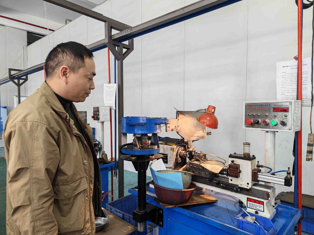 四敢垂范真抓实干丨于毫厘间“创”新路在人心处“筑”未来——记湖南南光精密机械有限