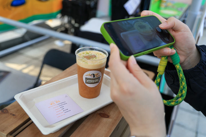 买球网站：不产咖啡豆的江门如何煮出“世界咖啡”(图2)