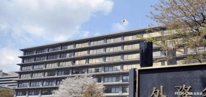 买球的app:日本请求访华与中方高层会面不到24小时高市连干2件蠢事(图9)